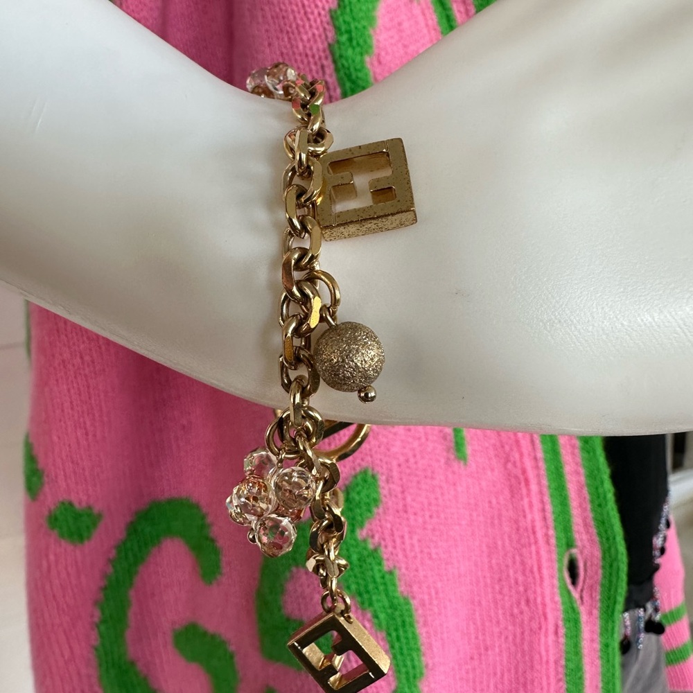 💛 Fendi gold colored charm bracelet